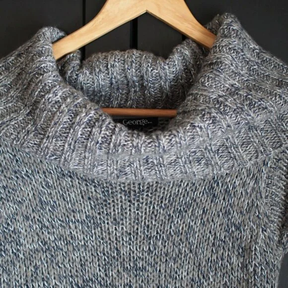 George | Like NEW Sweater Dress - Picture 3 of 5